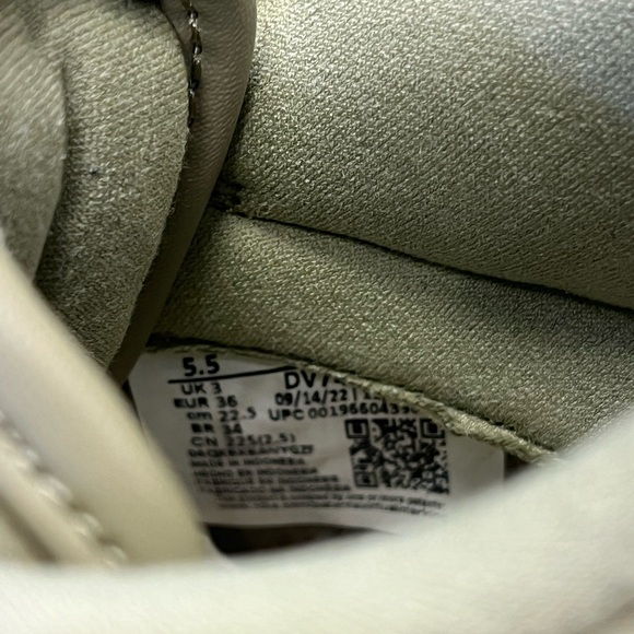 Nike Dunk Low PRM Neutral Olive Sail DV7415-200 Womens Size 5.5 - Picture 7 of 7